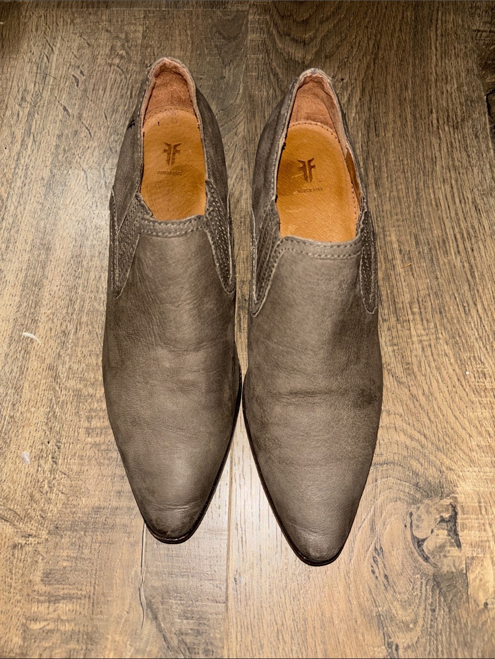 Frye Eleanor women’s Western Boots Grey
Size 8.5